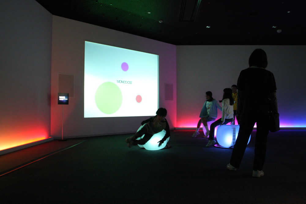 dancewithcolors_1.JPG