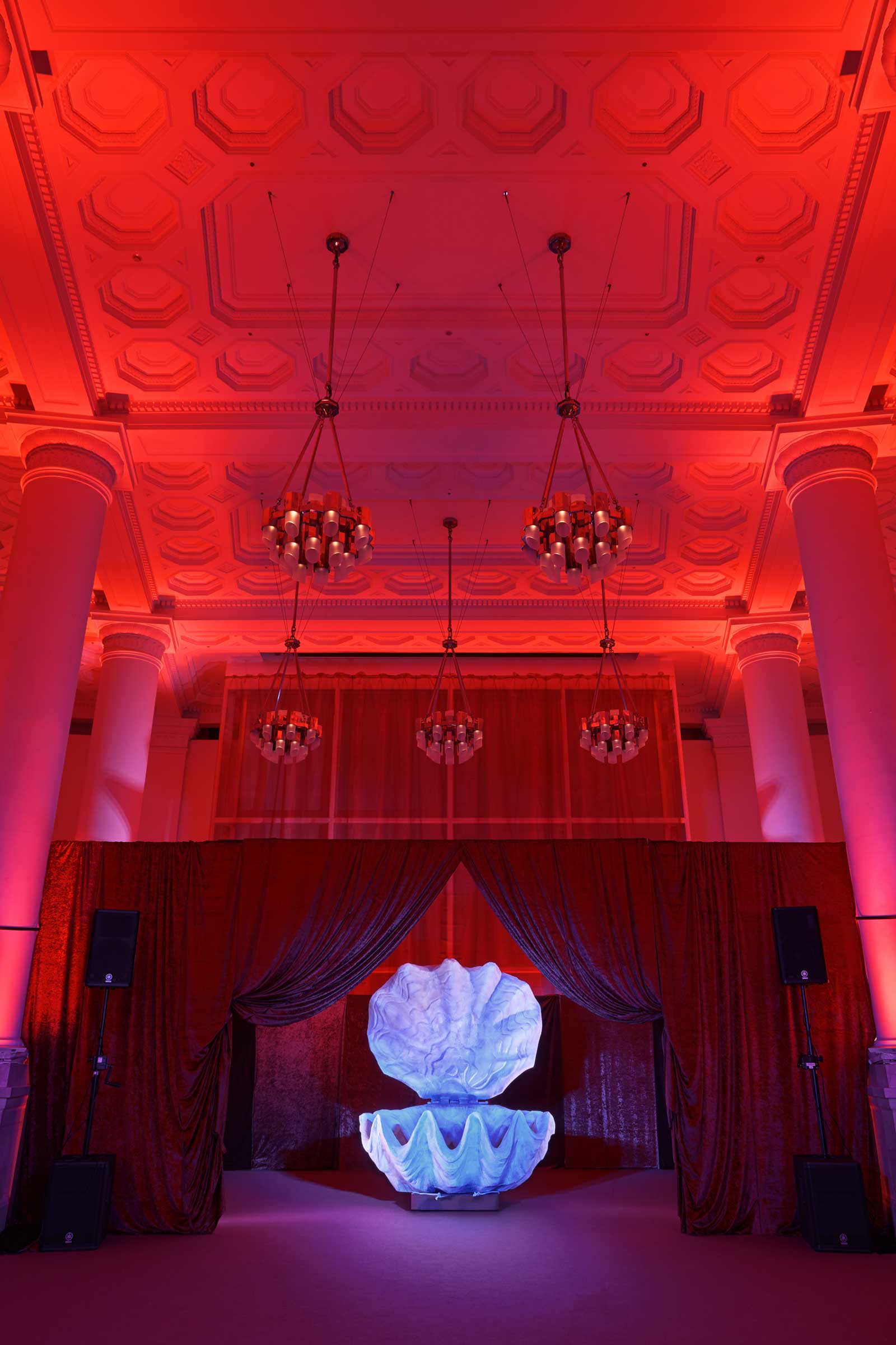 redroom_2.jpg