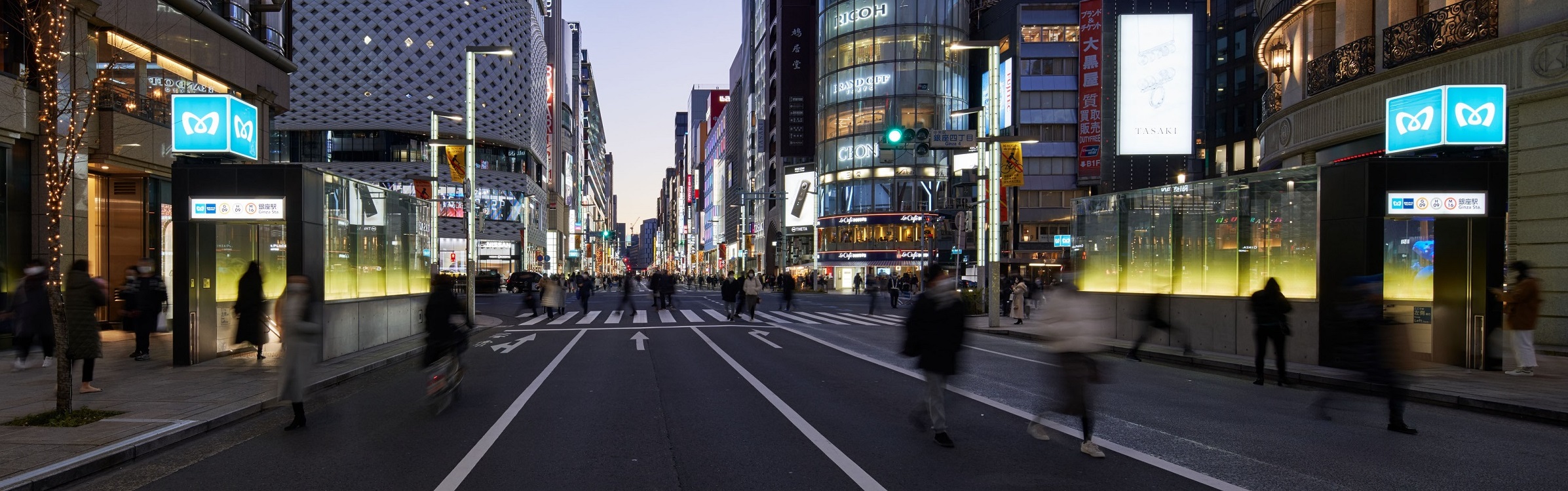 銀座駅リニューアル 地上出入口 事例一覧 カラーキネティクス ジャパン 株式会社